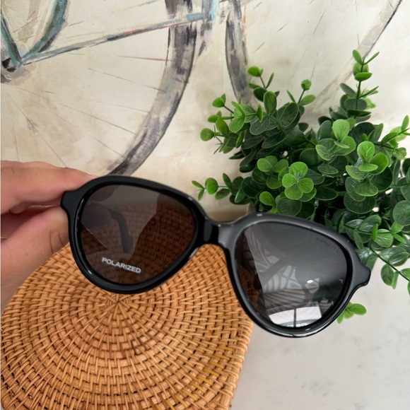 NO OFFERS !MONCLER black polarized Bahrain sunglasses ✨ - Picture 5 of 11